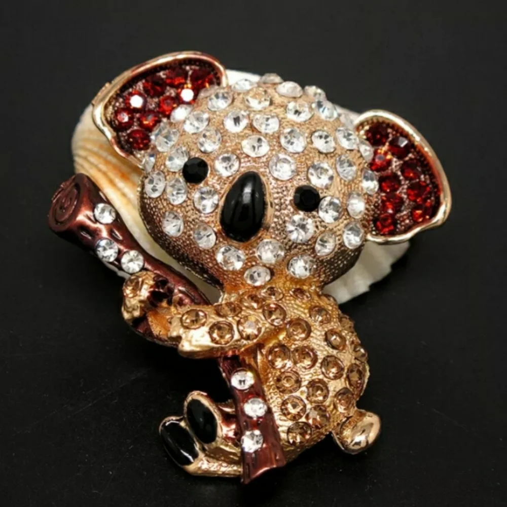 Beautiful! Crystal Koala Charm w/Free Chain💞🐨💞